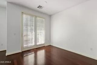 Photo #6: 6852221 Listing