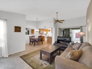 Photo #2: 6852383 Listing