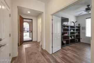 Photo #2: 6852451 Listing