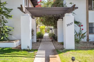 Photo #1: 6852633 Listing 