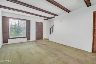 Photo #4: 6852633 Listing 