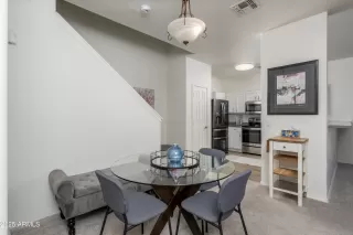 Photo #3: 6852654 Listing 