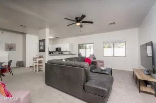 Photo #5: 6852654 Listing 