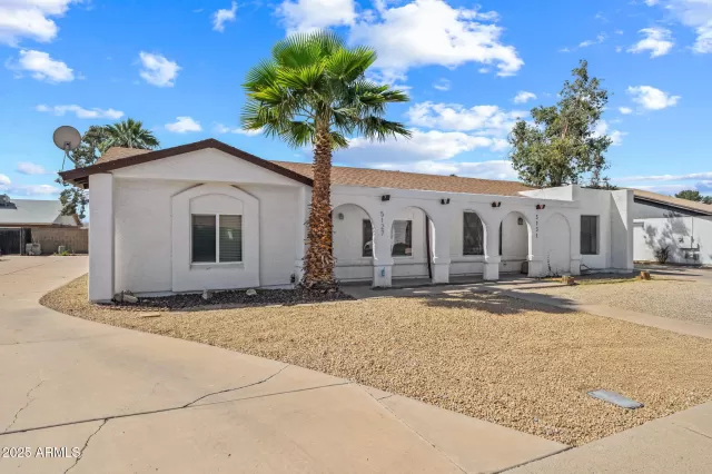 MLS: 6852655 Condo For Sale