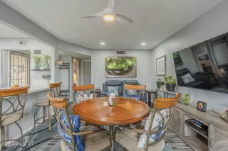 Photo #5: 6852984 Listing 