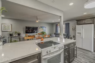 Photo #6: 6852984 Listing 