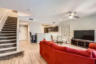 Photo #2: 6852988 Listing