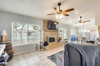Photo #3: 6853081 Listing