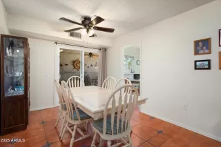 Photo #3: 6853200 Listing