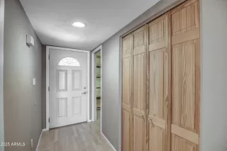 Photo #2: 6853274 Listing