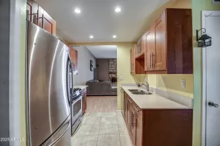 Photo #6: 6853274 Listing