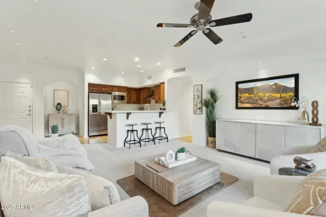 MLS: 6853283 Condo For Sale