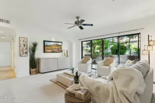 Photo #5: 6853283 Listing 