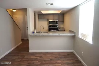 Photo #1: 6853392 Listing