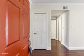 Photo #4: 6853577 Listing