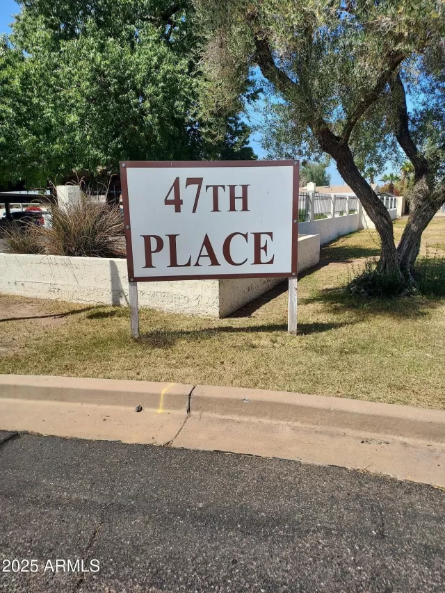 MLS: 6853579 Condo For Sale