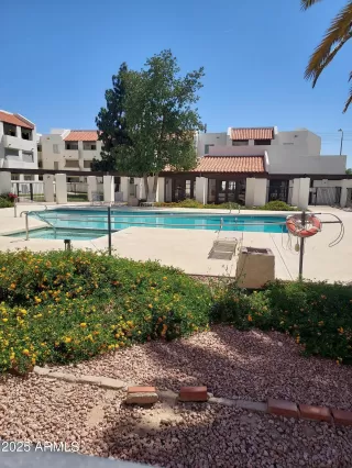 Photo #2: 6853579 Listing