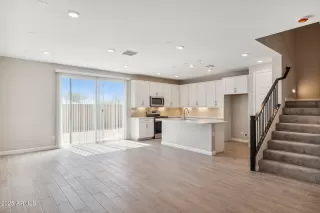 Photo #5: 6853734 Listing 