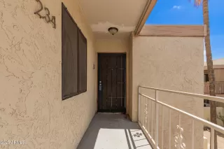 Photo #4: 6853807 Listing