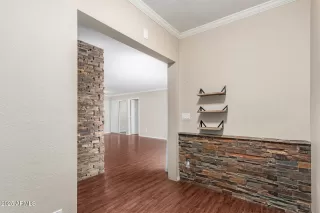 Photo #5: 6853807 Listing