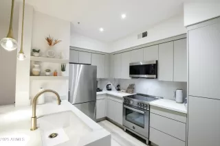 Photo #2: 6853854 Listing 