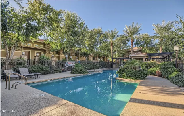 MLS: 6853925 Condo For Sale