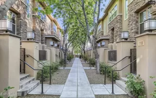 Photo #1: 6853925 Listing 