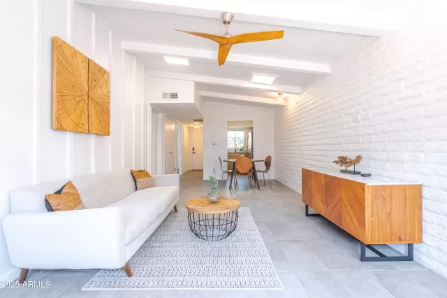 MLS: 6853997 Condo For Sale