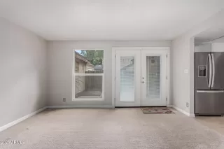 Photo #3: 6854033 Listing 