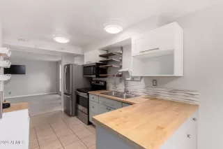 Photo #5: 6854033 Listing 