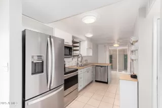 Photo #6: 6854033 Listing 