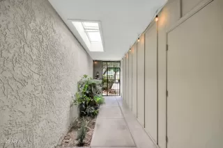 Photo #3: 6854198 Listing