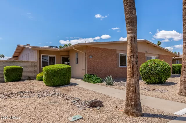 MLS: 6854218 Condo For Sale