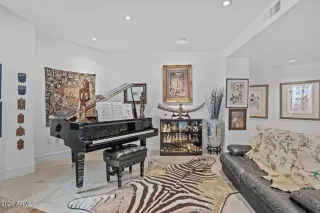 Click for more information on MLS # 6854369 : 2402 E ESPLANADE LANE#604 More Details about MLS # 6854369 : 2402 E ESPLANADE LANE#604