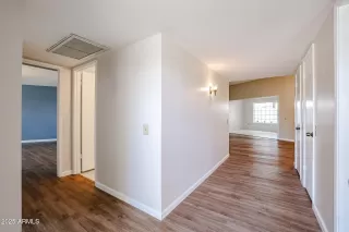 Photo #3: 6854438 Listing