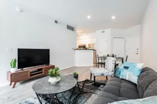 Photo #1: 6854462 Listing