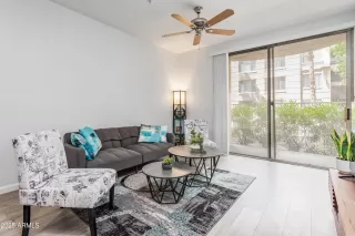 Photo #2: 6854462 Listing