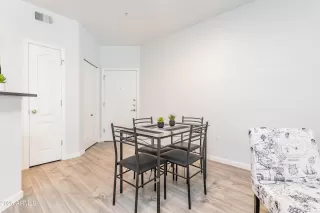 Photo #4: 6854462 Listing