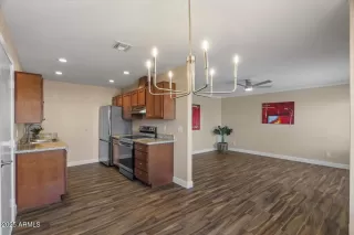 Photo #4: 6854687 Listing 