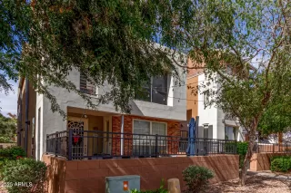 More Details about MLS # 6854688 : 706 E WASHINGTON STREET#207