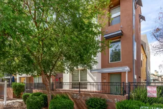 Photo #6: 6854688 Listing