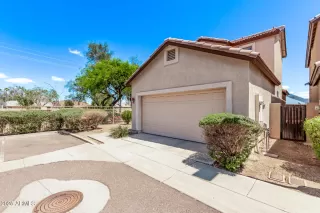 Photo #3: 6855155 Listing