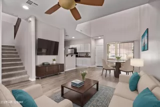 Photo #4: 6855155 Listing