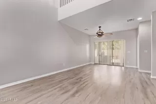 Photo #6: 6855155 Listing