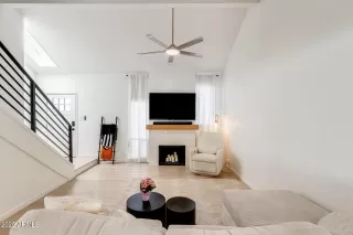 Photo #2: 6855231 Listing 