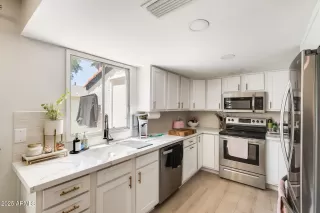 Photo #3: 6855231 Listing 