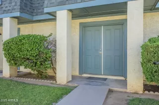 Photo #1: 6855792 Listing