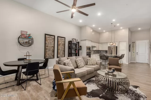 MLS: 6855922 Condo For Sale
