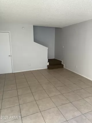 Photo #1: 6855958 Listing