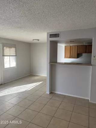 Photo #2: 6855958 Listing